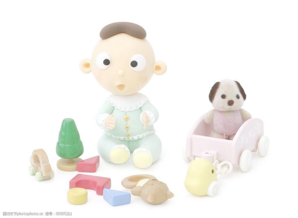 有护发烫发产品、洗发水、牙膏；还有宝妈们最关心的婴幼儿配方奶粉、婴儿服装、玩具、文具、婴儿车