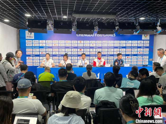 刘子龙成都大运会南拳摘银 香港代表团首金诞生