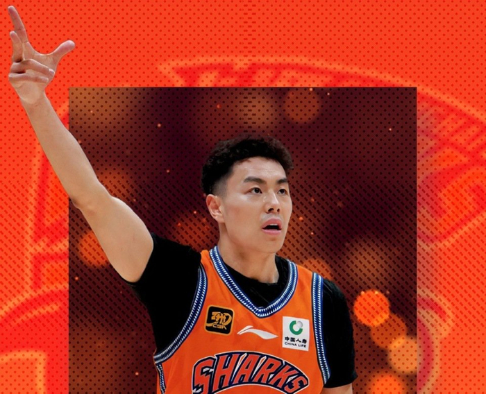 上海队客场力克天津 李添荣20+助双李组合闪耀