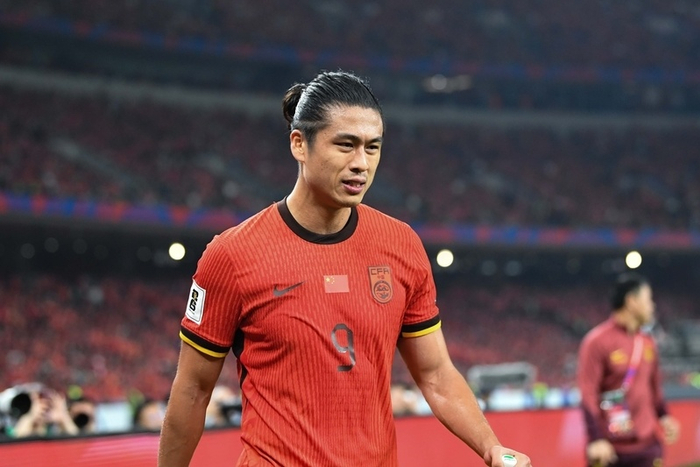 张玉宁首披队长战袍 中国男足迎战库拉索队