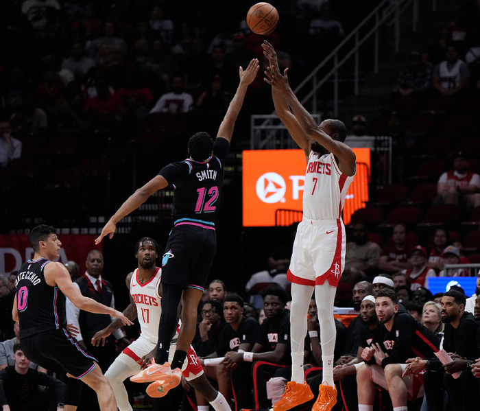 火箭末节逆转绝杀热火 谢泼德14助攻创生涯新高