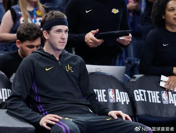 东契奇伤退梦碎MVP争夺 雷迪克决策失误致湖人惨